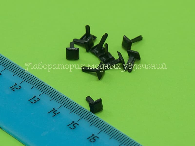 Брадсы Квадраты черные 5х5 мм (10 шт), набор