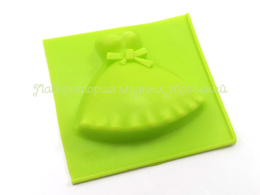 Форма силиконовая Платье 70х55х15 мм