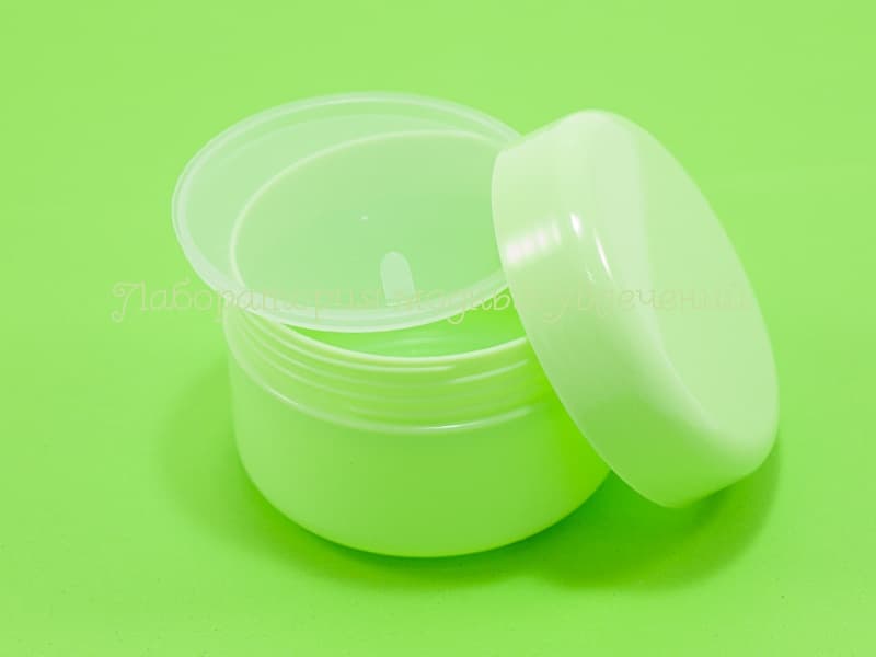 Банка БП 05 пластиковая для крема 100 мл (зеленая)